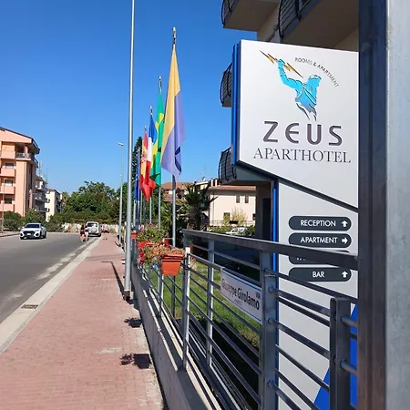 Zeus Corigliano Scalo