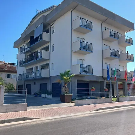 Zeus Appart hôtel 3*