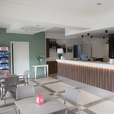 Zeus Appart hôtel 3*